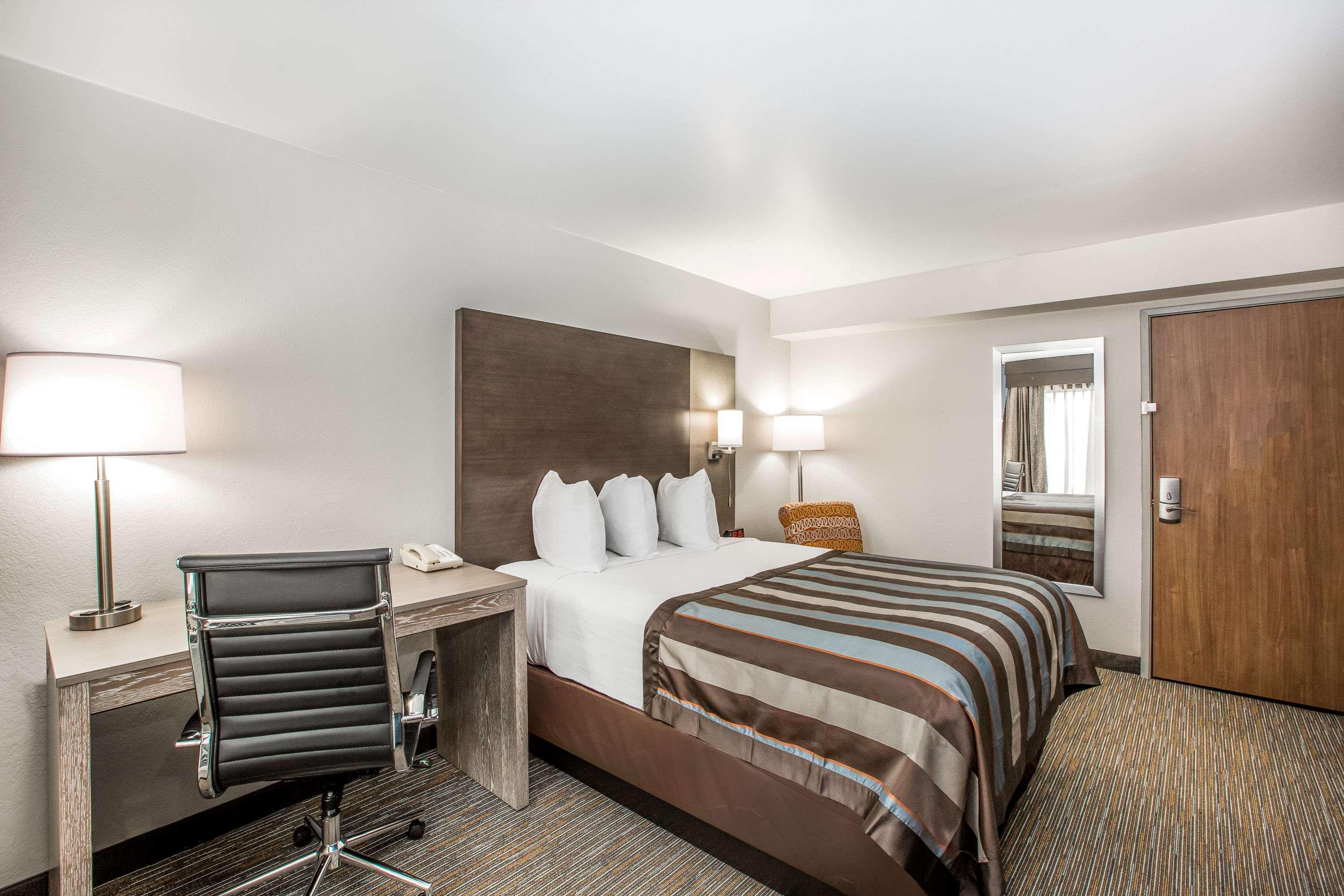 Wingate By Wyndham Louisville Airport Expo Center Buitenkant foto