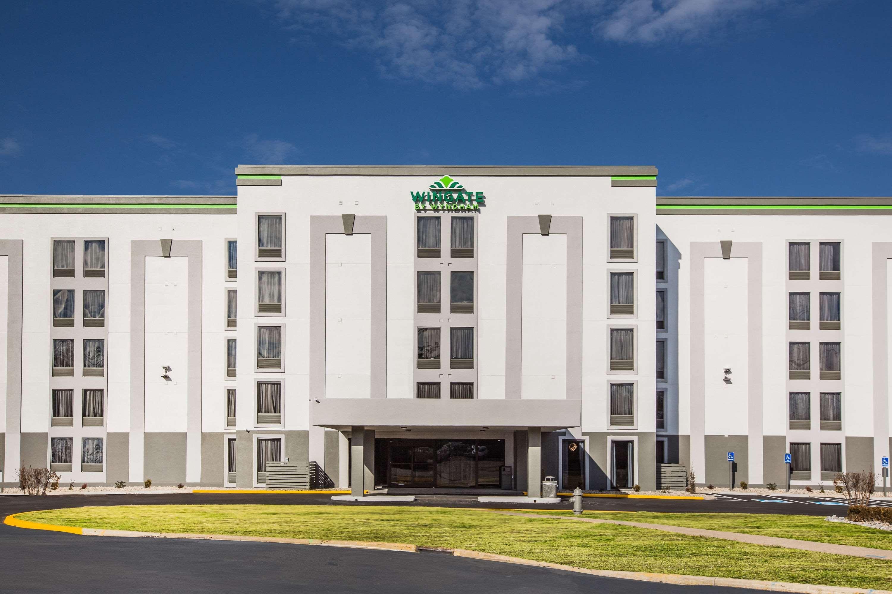 Wingate By Wyndham Louisville Airport Expo Center Buitenkant foto