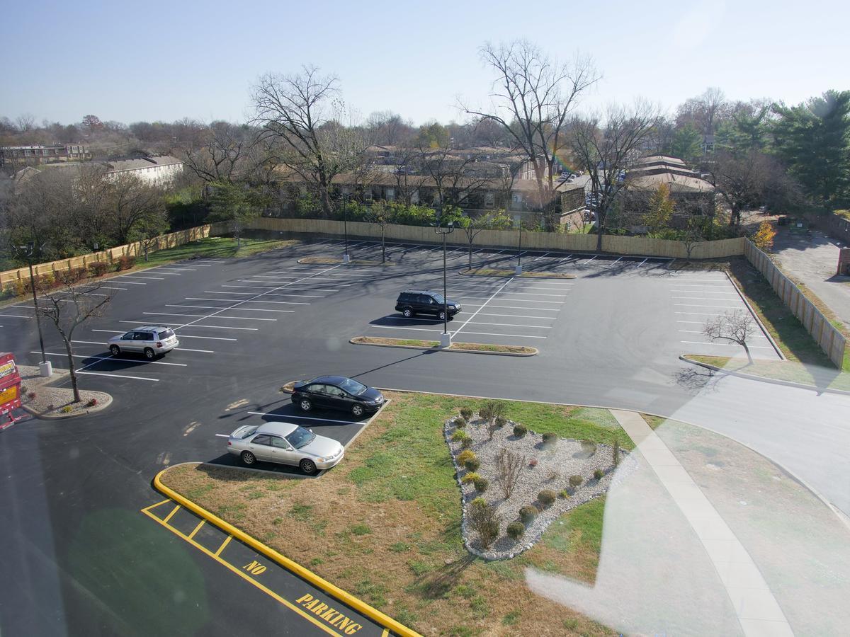Wingate By Wyndham Louisville Airport Expo Center Buitenkant foto